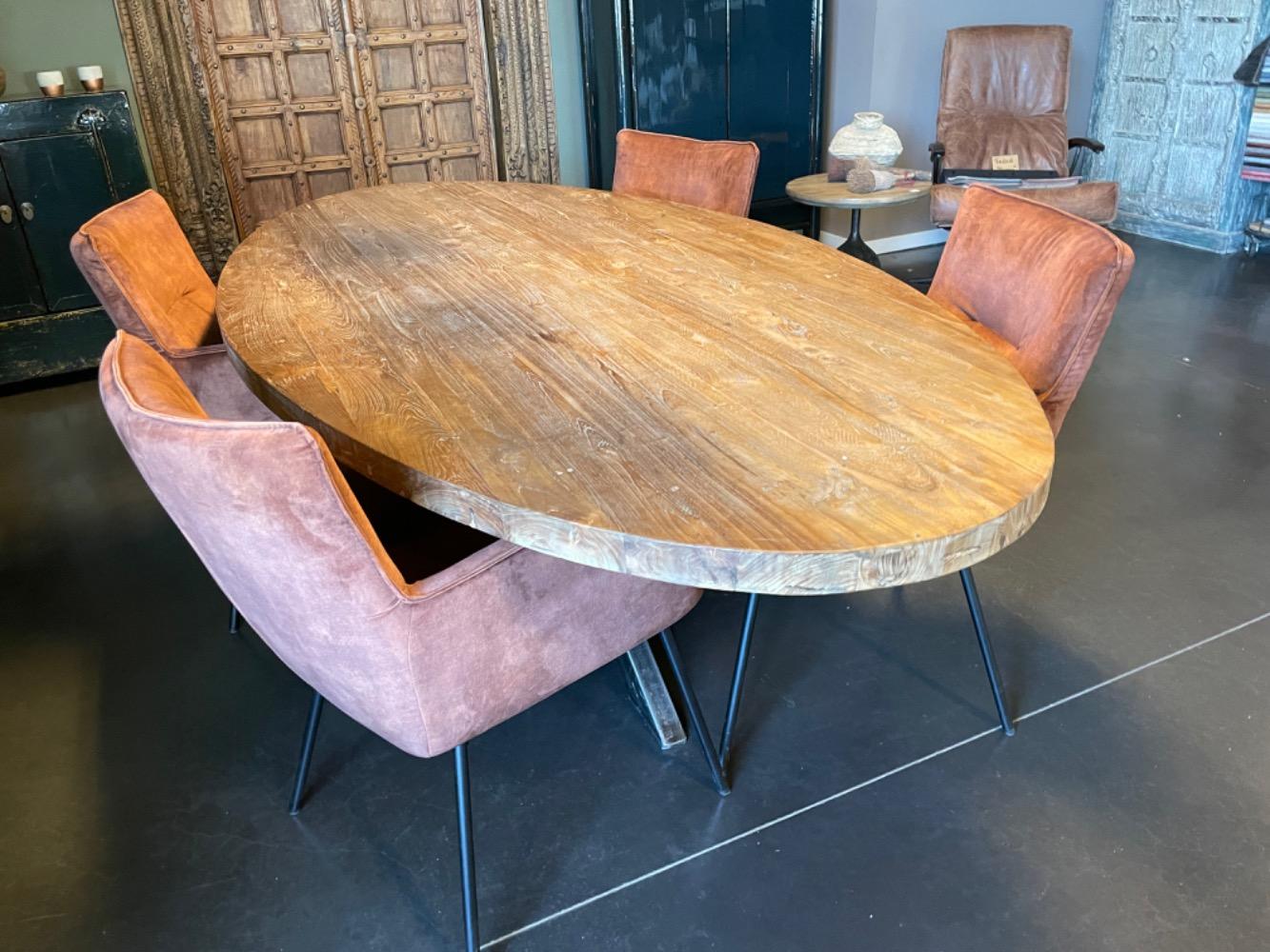 Ovale tafel reclaimed teak iron - Ovale tafels zijn een voor ieder interieur. - de stoerste gewoon in Kessenich - Colonial Warehouse