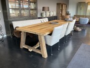 Tafel oud Eiken