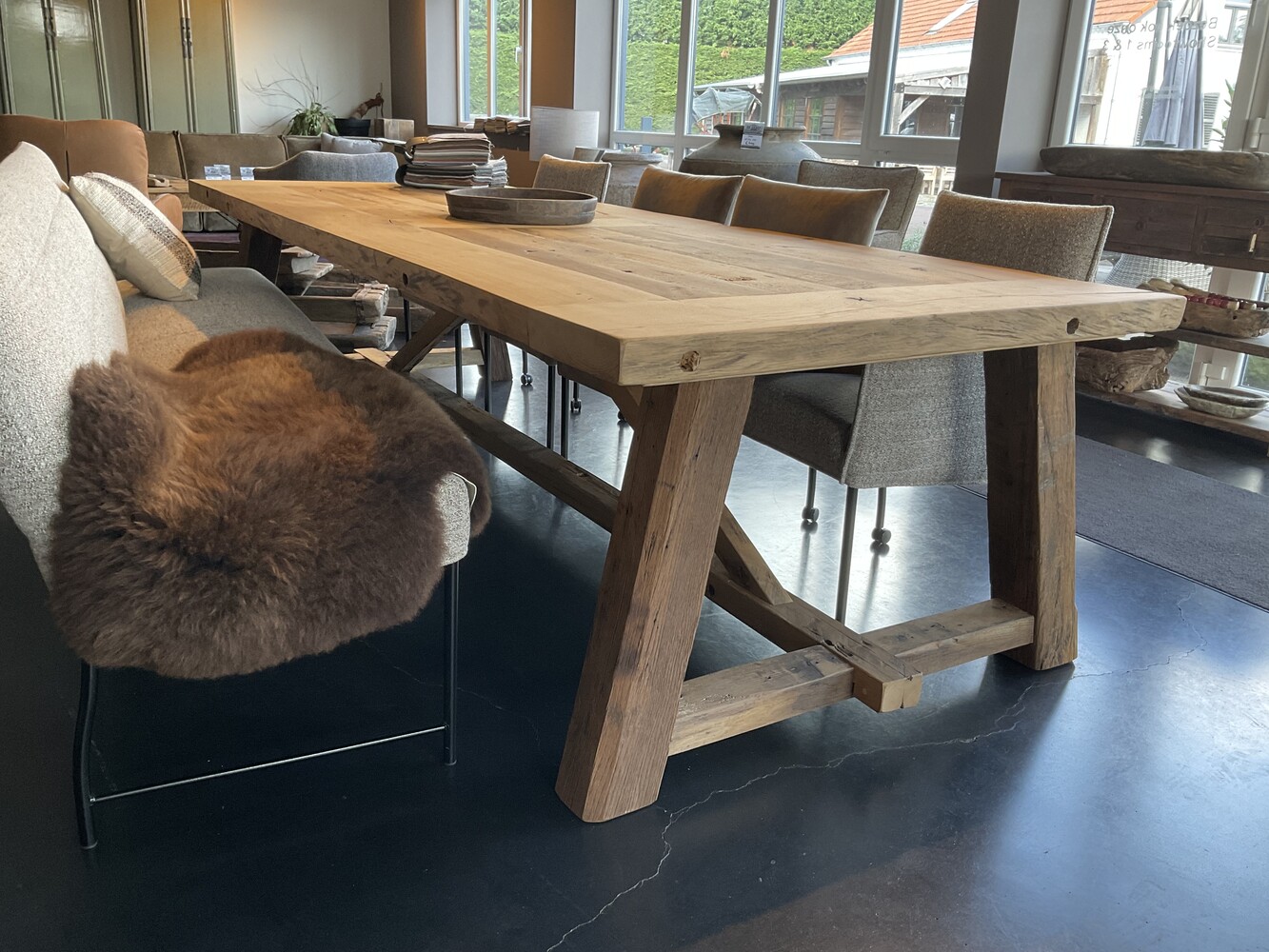 Tafel oud Eiken